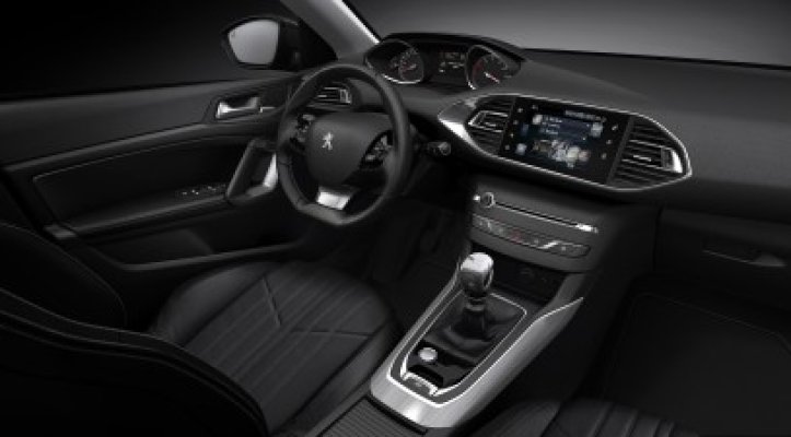 Primele imagini oficiale cu noul Peugeot 308. Încă un atac la VW Golf